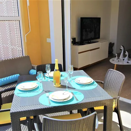 Apartment Zebra