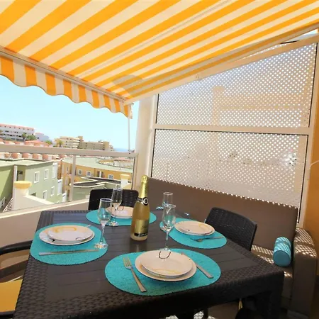 Zebra Apartment